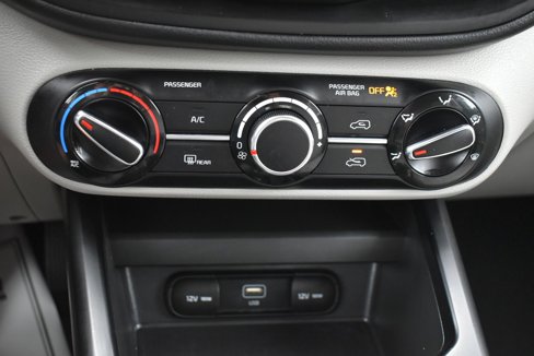 Used 2023 Kia Soul LX w/ LX Technology Package image 29