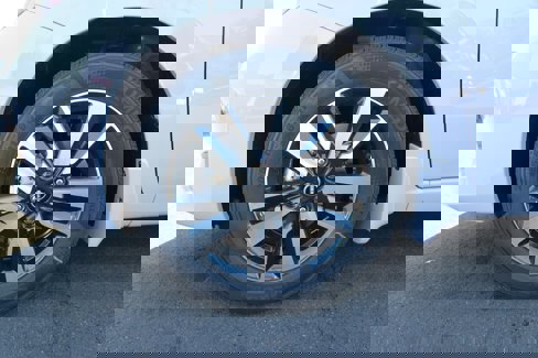 New 2025 Nissan Versa SV w/ Trunk Package image 32