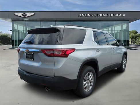 Used 2021 Chevrolet Traverse LT image 4