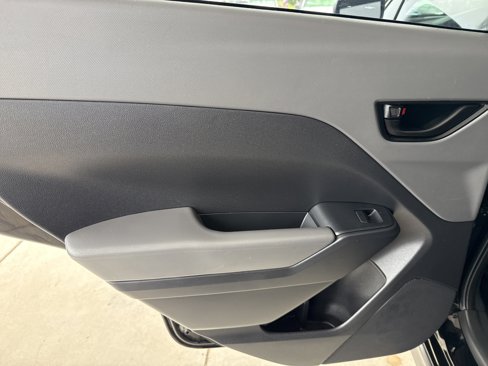 Used 2024 Subaru Crosstrek 2.0i image 14