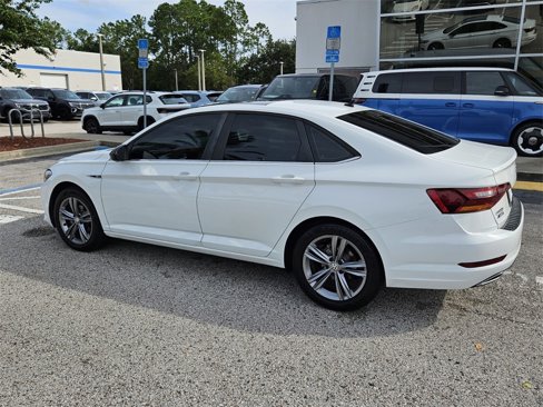 Used 2019 Volkswagen Jetta R-Line w/ R-Line Cold Weather Package image 4
