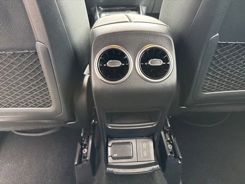 Used 2025 Mercedes-Benz GLA 250 4MATIC image 21
