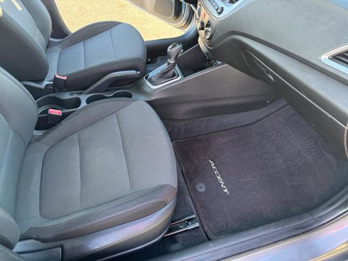 Used 2021 Hyundai Accent SE w/ Cargo Package image 17