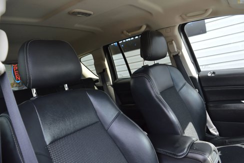 Used 2017 Jeep Compass Latitude image 19