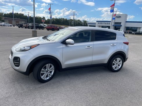 Used 2019 Kia Sportage LX image 5