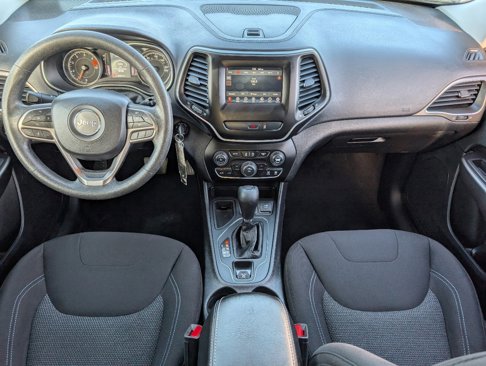 Used 2021 Jeep Cherokee Latitude image 4