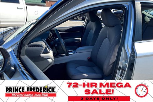 Used 2024 Toyota Camry LE image 19