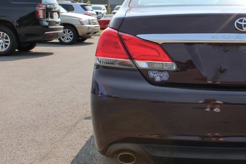 Used 2012 Toyota Avalon Limited image 48