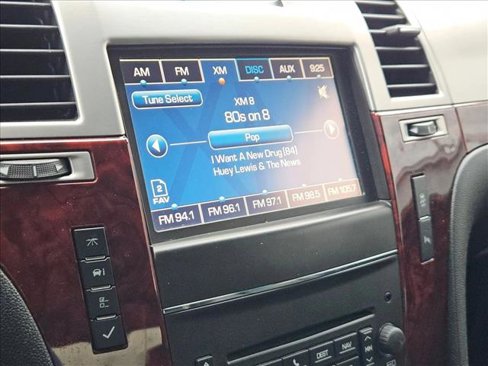 Used 2013 Cadillac Escalade 2WD image 15