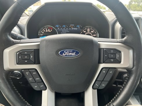 Used 2019 Ford F150 Lariat w/ Equipment Group 502A Luxury image 20