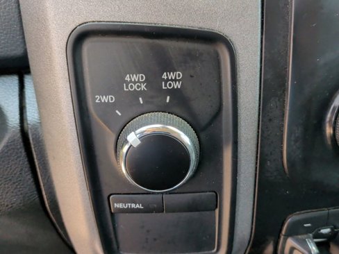 Used 2016 RAM 2500 Tradesman w/ Chrome Appearance Group image 21