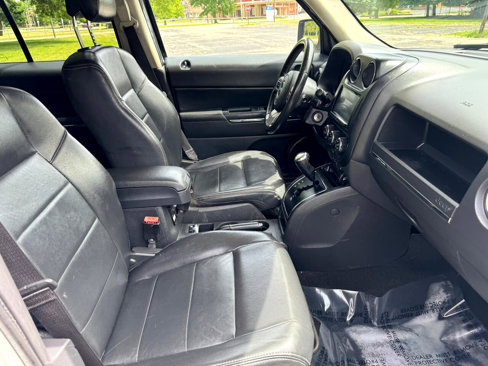 Used 2012 Jeep Patriot Limited w/ Sun/Sound Group image 31