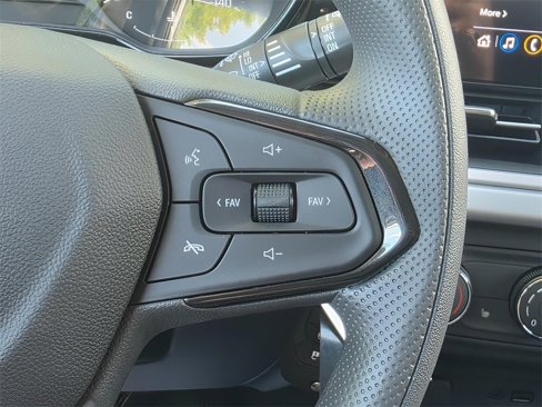 New 2025 Chevrolet Trax LS w/ LS Convenience Package image 21