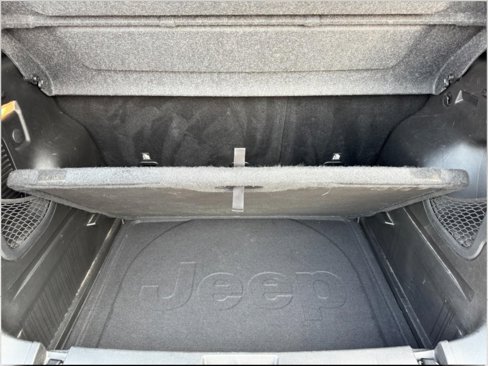 Used 2018 Jeep Renegade Latitude w/ Advanced Technology Group image 16
