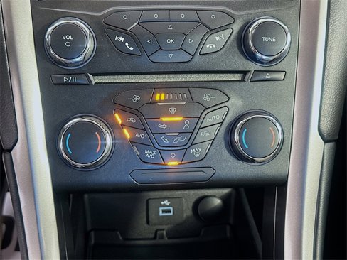 Used 2018 Ford Fusion S image 15