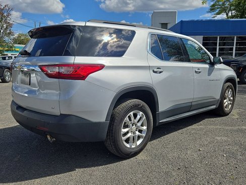 Used 2020 Chevrolet Traverse LT w/ Driver Confidence II Package image 8