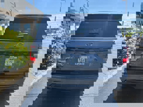 Used 2021 Ford Expedition Limited image 11