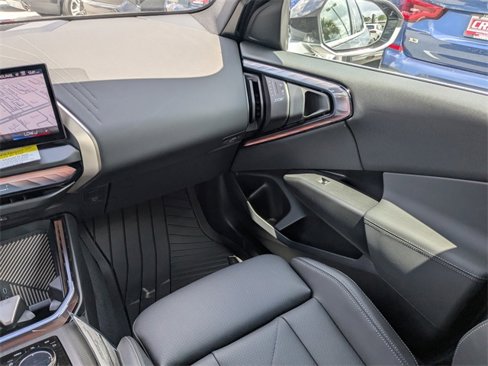 New 2025 BMW X3 xDrive30i w/ Convenience Package image 17