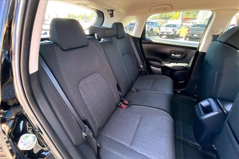 Used 2023 Honda HR-V LX image 28