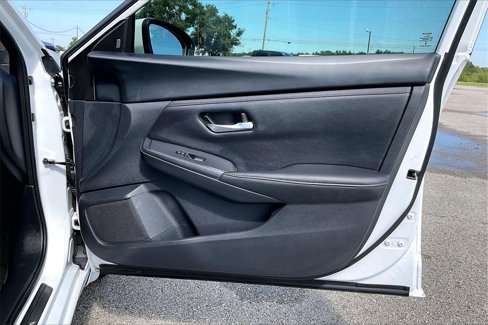 Used 2024 Nissan Sentra SV image 29