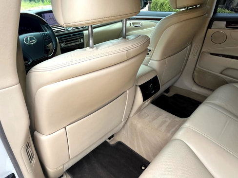 Used 2014 Lexus LS 460 image 38