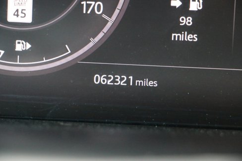 Used 2020 Land Rover Discovery Sport SE image 34
