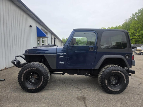Used 2000 Jeep Wrangler Sport image 2