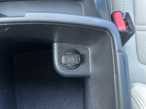 Used 2018 Kia Sorento L image 21