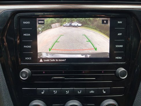 Certified 2020 Volkswagen Passat 2.0T SEL image 21