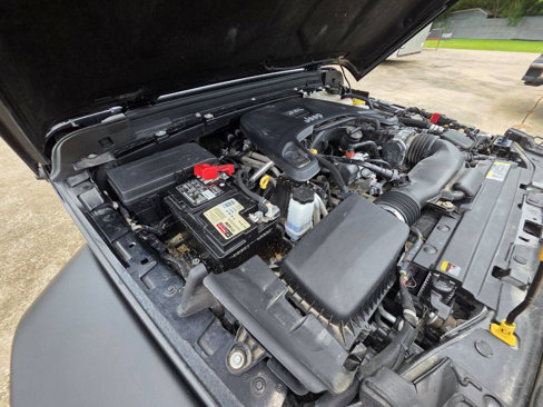 Used 2021 Jeep Wrangler Islander image 14