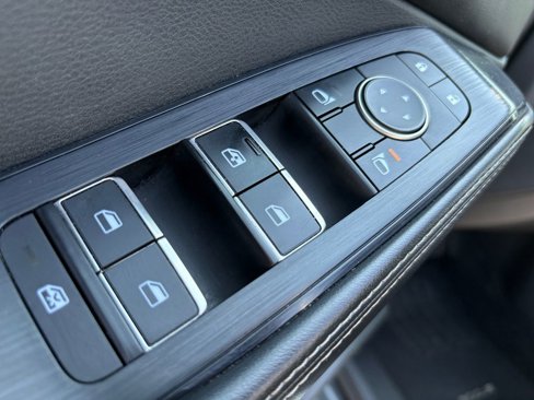 Used 2021 Nissan Rogue SL w/ Premium Package image 13