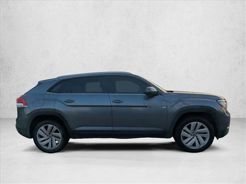 Used 2021 Volkswagen Atlas Cross Sport SE w/ Panoramic Sunroof Package image 4