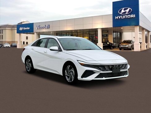 New 2025 Hyundai Elantra SEL image 11