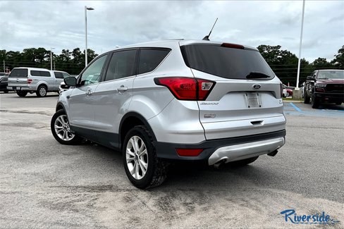 Used 2019 Ford Escape SE image 6