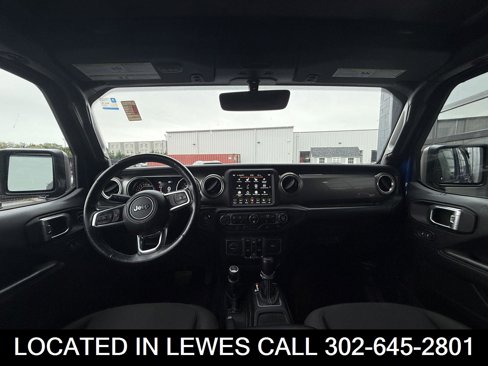 Used 2018 Jeep Wrangler Unlimited Sahara image 8