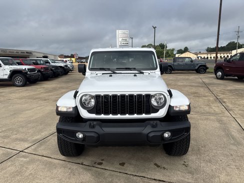 New 2025 Jeep Gladiator Sport image 3