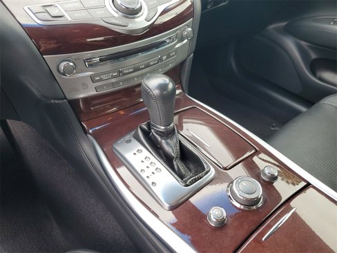 Used 2015 INFINITI Q70 3.7 image 31