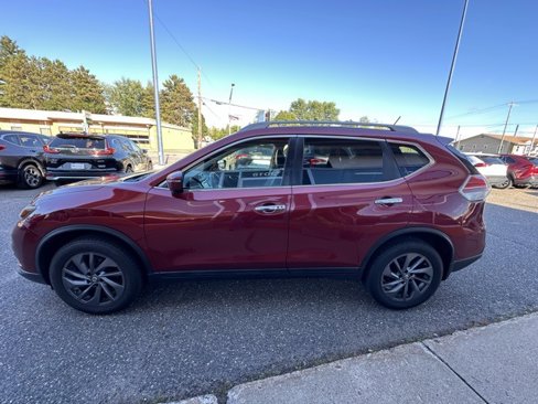 Used 2016 Nissan Rogue SL w/ SL Premium Package image 4