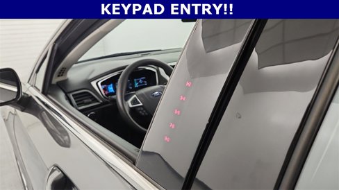 Used 2016 Ford Fusion SE image 17