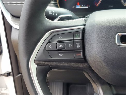 New 2025 Jeep Grand Cherokee Limited w/ Black Appearance Package image 22