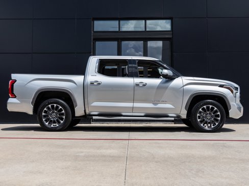 Used 2023 Toyota Tundra Limited image 10