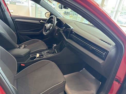 New 2025 Volkswagen Jetta Sport image 12