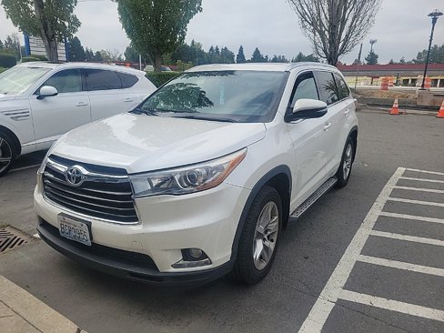 Used 2016 Toyota Highlander Limited image 3