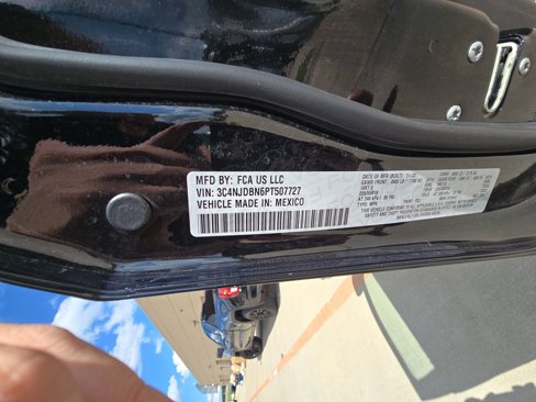 Used 2023 Jeep Compass Altitude image 17