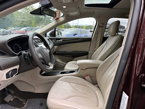 Used 2019 Lincoln MKC Reserve w/ MKC Climate Package image 14
