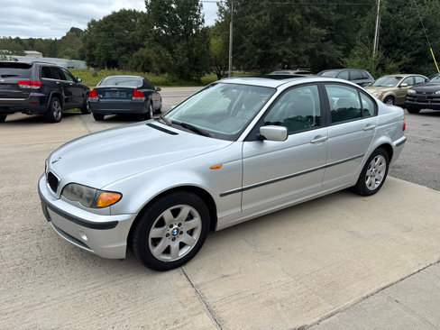 Used 2003 BMW 325xi Sedan image 2