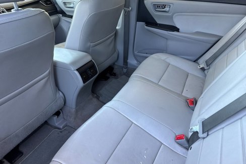 Used 2016 Toyota Camry XLE image 27