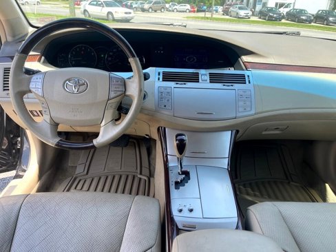 Used 2009 Toyota Avalon Limited image 10