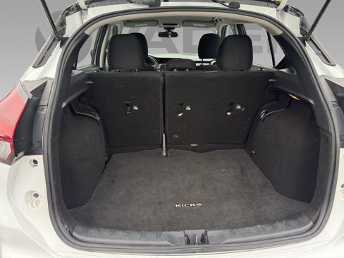 Used 2021 Nissan Kicks SV image 27