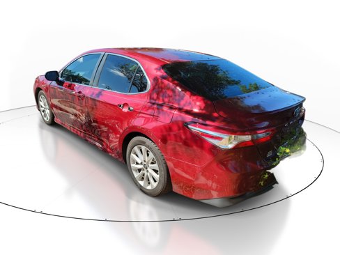 Used 2018 Toyota Camry LE image 6